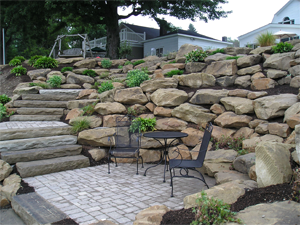 retaining wall with steps