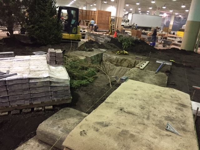 construction-of-garden-display