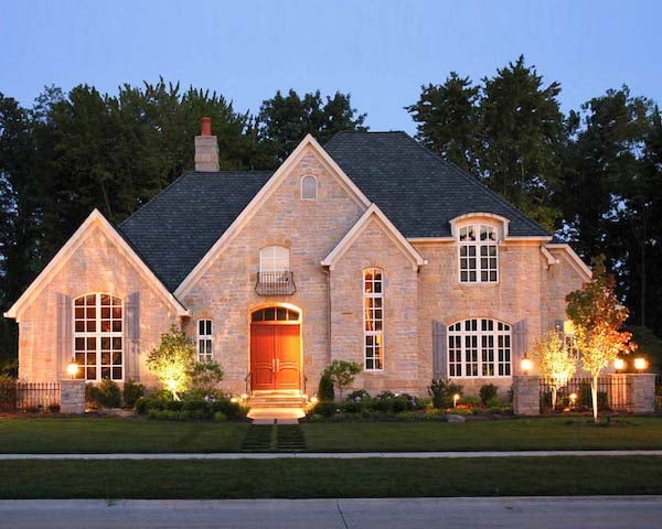 front-yard-lighting-1