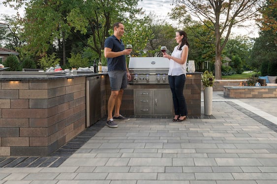 outdoor-kitchen-Unilock-pavers