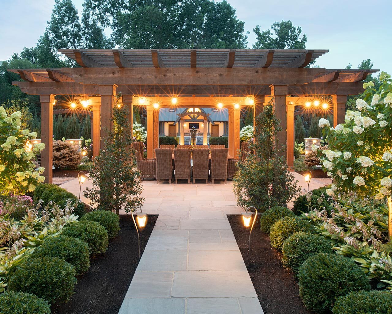 Backyard pergola contractor in Avon Lake, OH