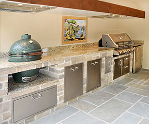 Built In Big Green Egg